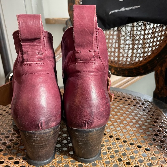 John Fluevog Burgundy Leather Buckle Ankle Booties - Picture 4 of 5